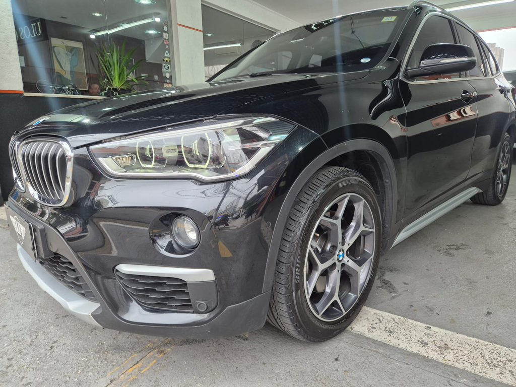 BMW X1 Preto