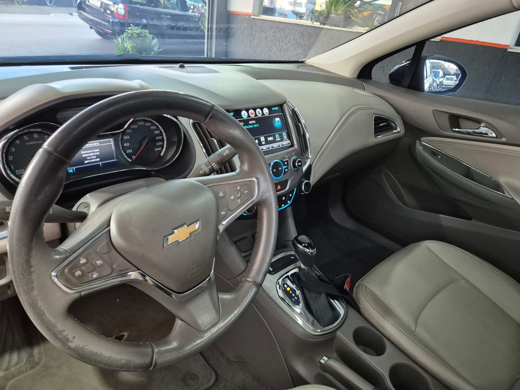 Chevrolet Cruze Sedan Cinza