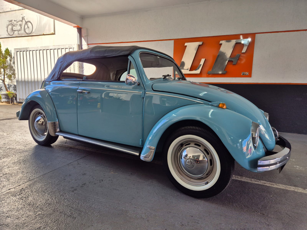 Volkswagen Fusca Azul