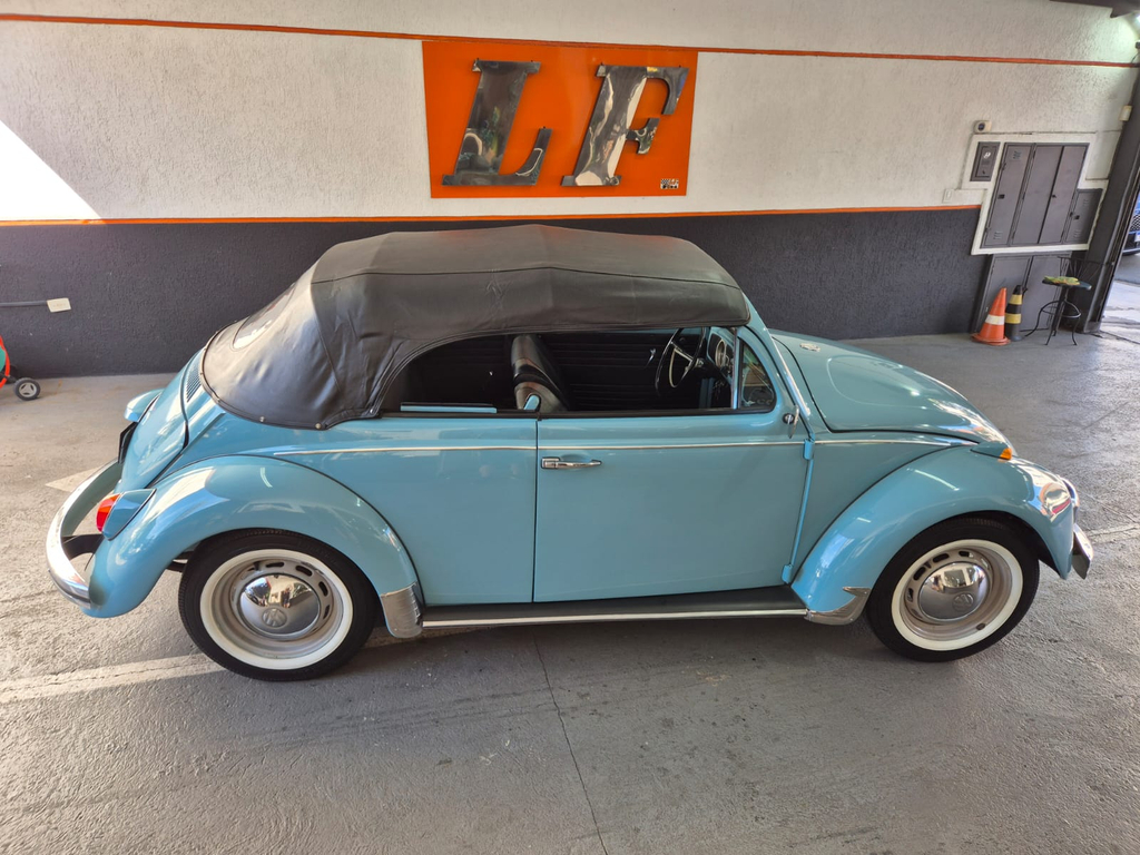 Volkswagen Fusca Azul