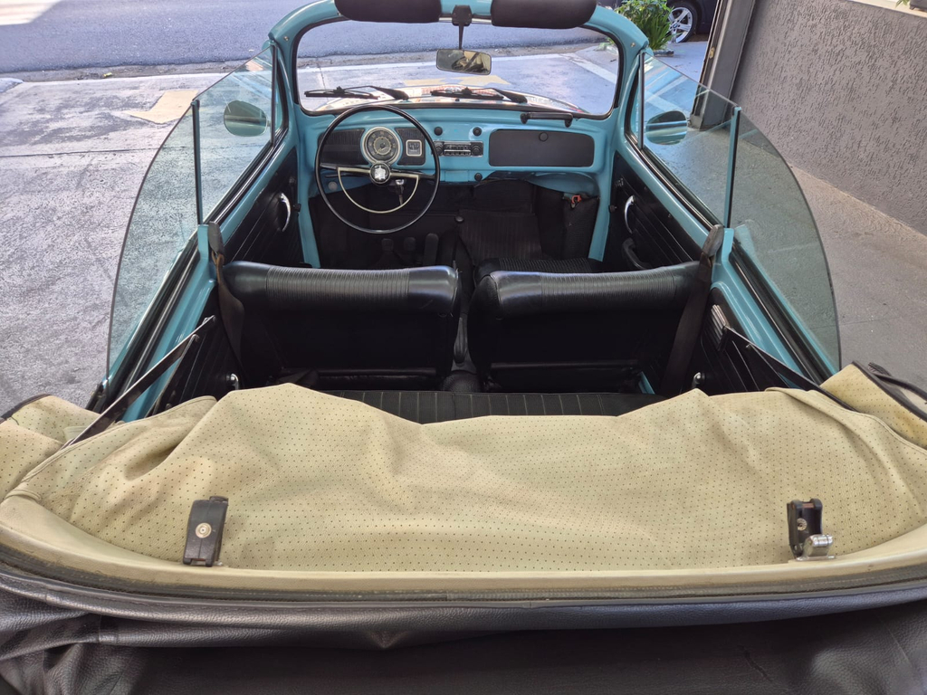 Volkswagen Fusca Azul