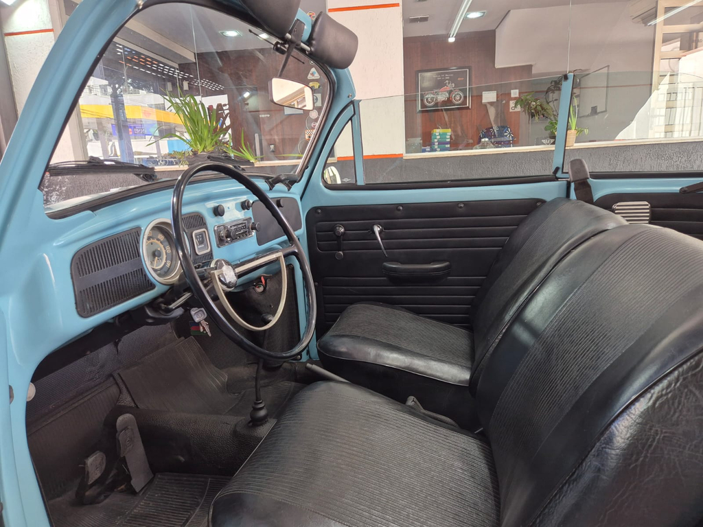 Volkswagen Fusca Azul