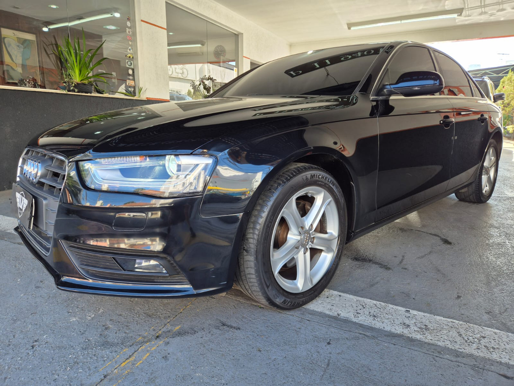 Audi A4 Preto
