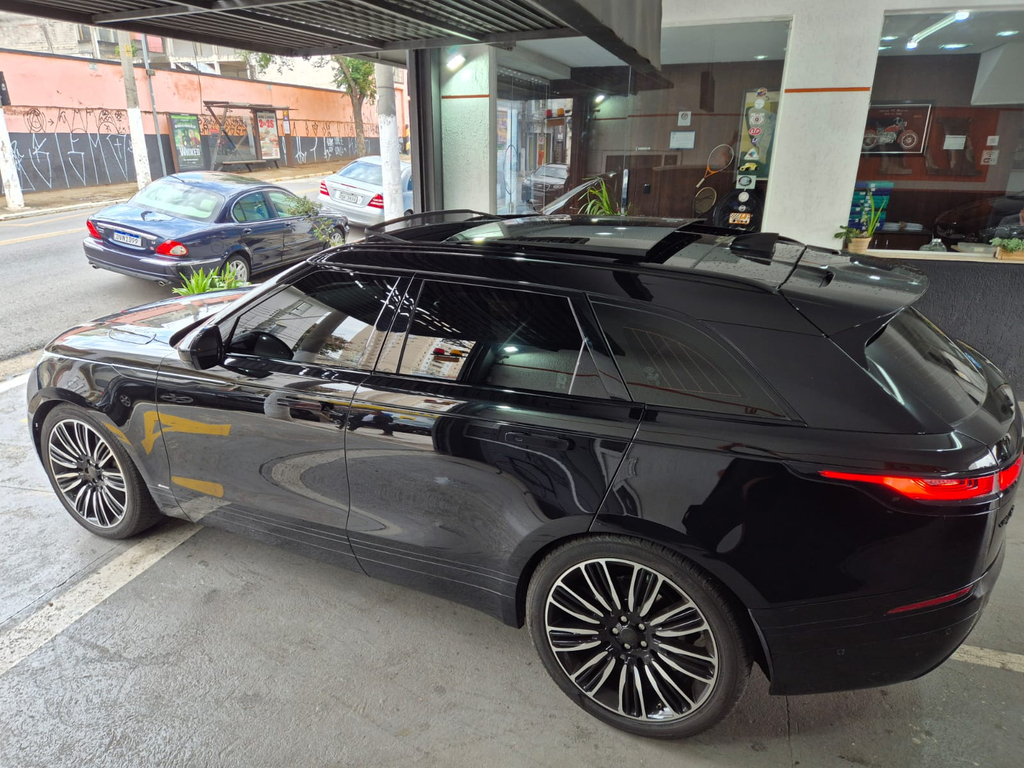 Land Rover Range Rover Preto