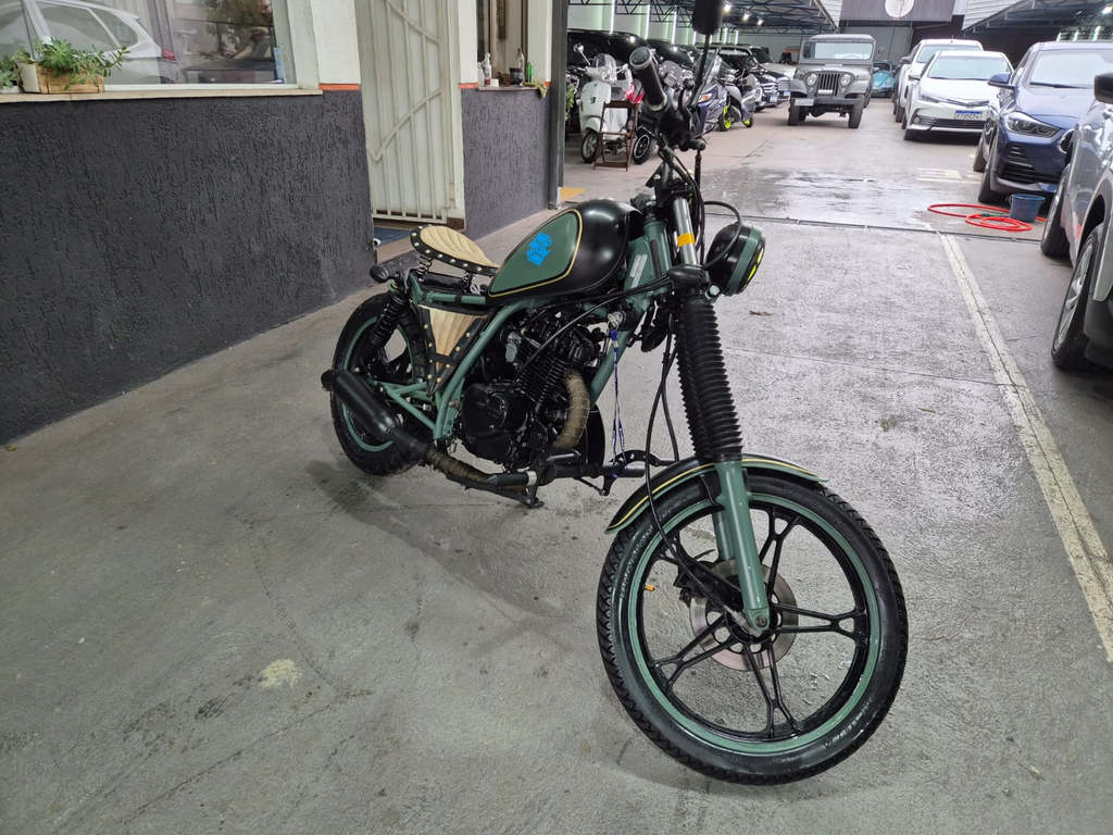 Suzuki INTRUDER Preto