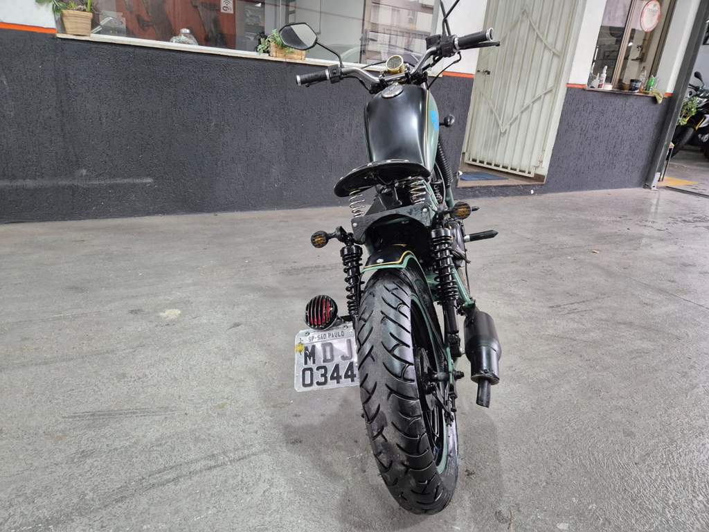 Suzuki INTRUDER Preto