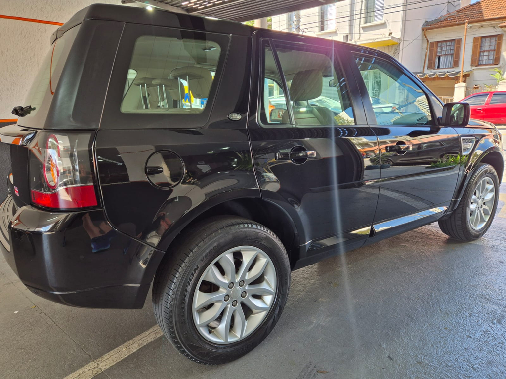 Land Rover Freelander 2 Preto
