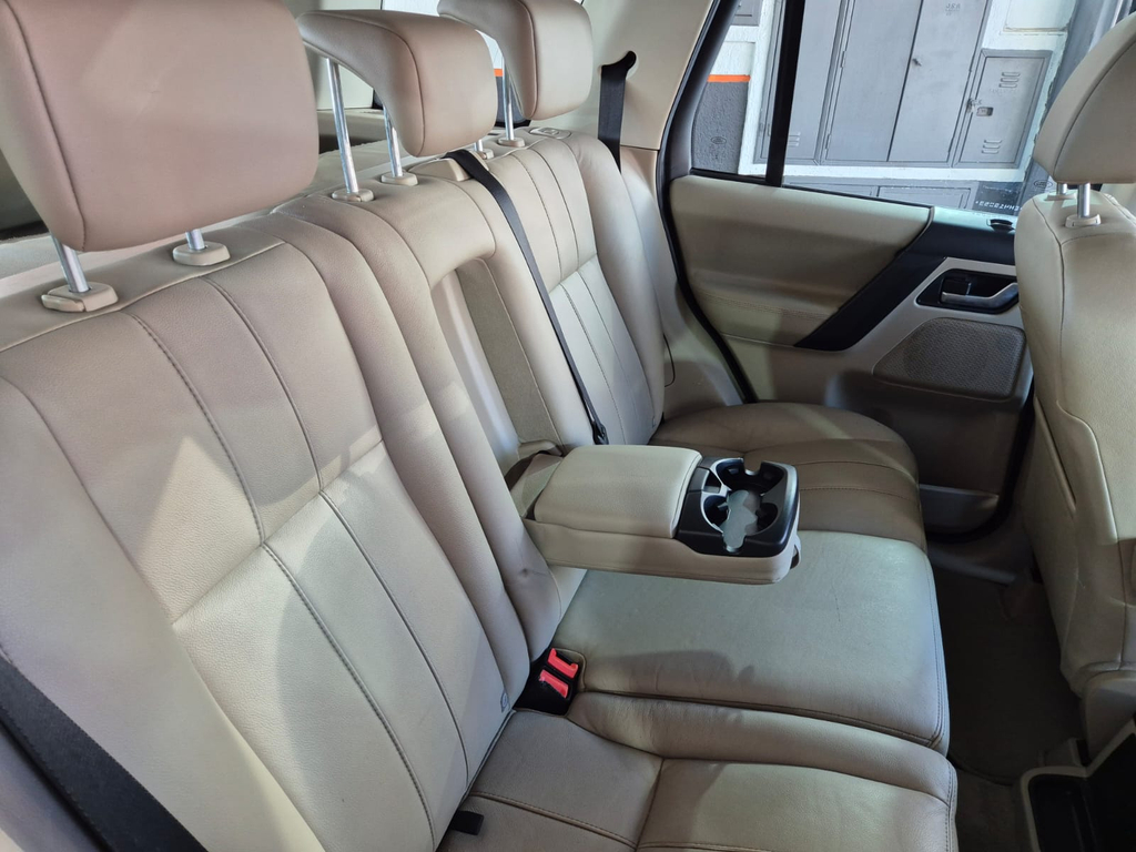 Land Rover Freelander 2 Preto