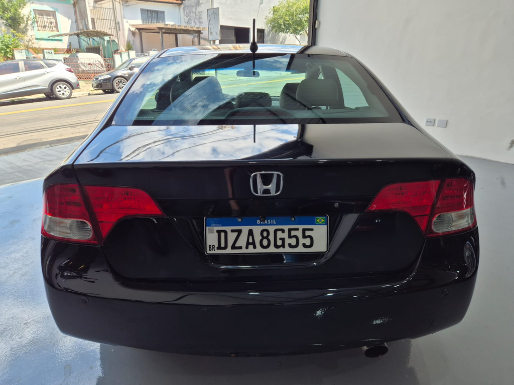 Honda Civic Preto