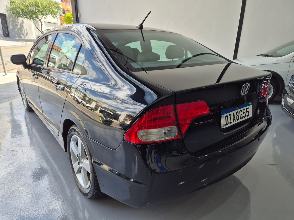 Honda Civic Preto