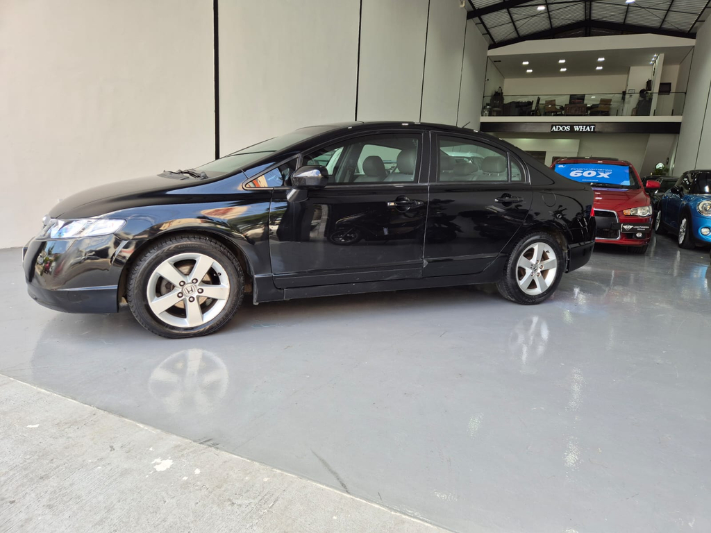Honda Civic Preto
