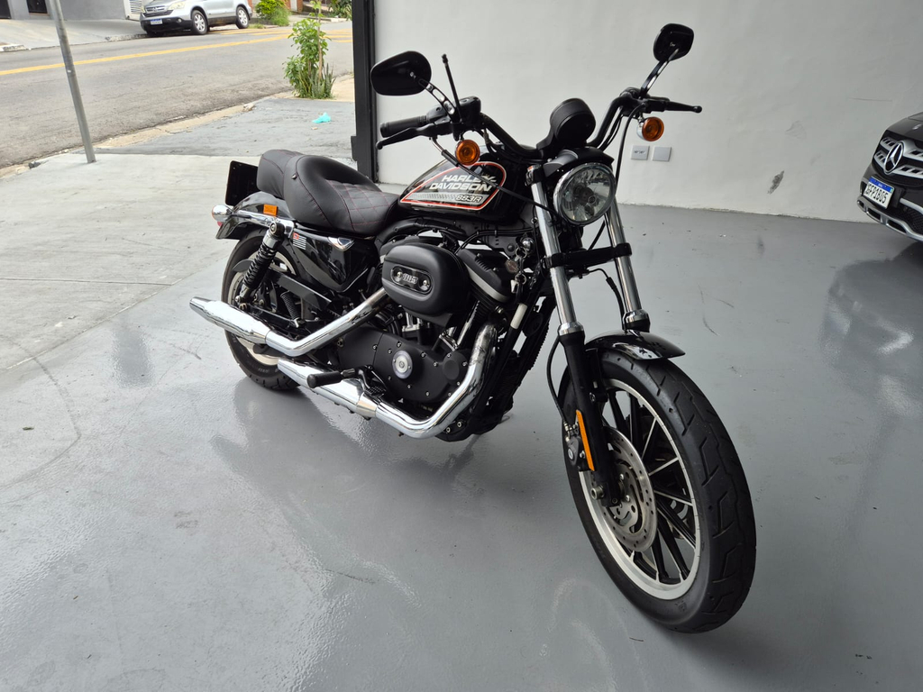 Harley-Davidson XL 883 Preto