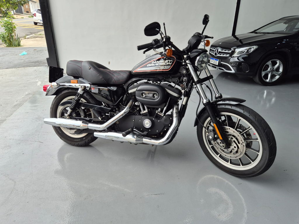 Harley-Davidson XL 883 Preto