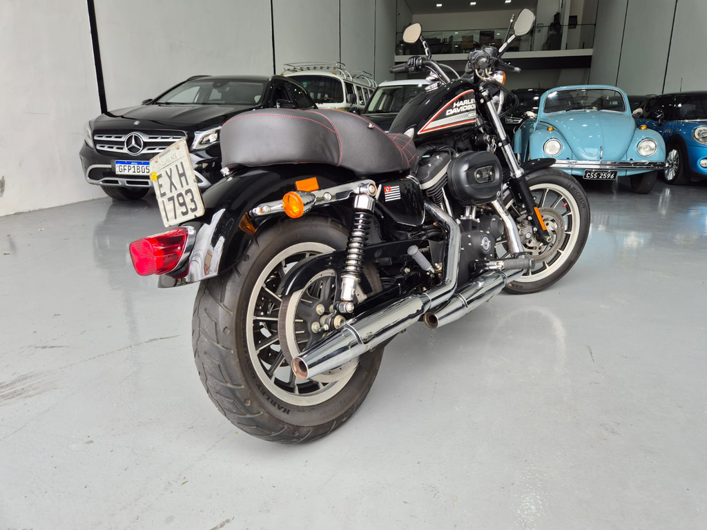 Harley-Davidson XL 883 Preto