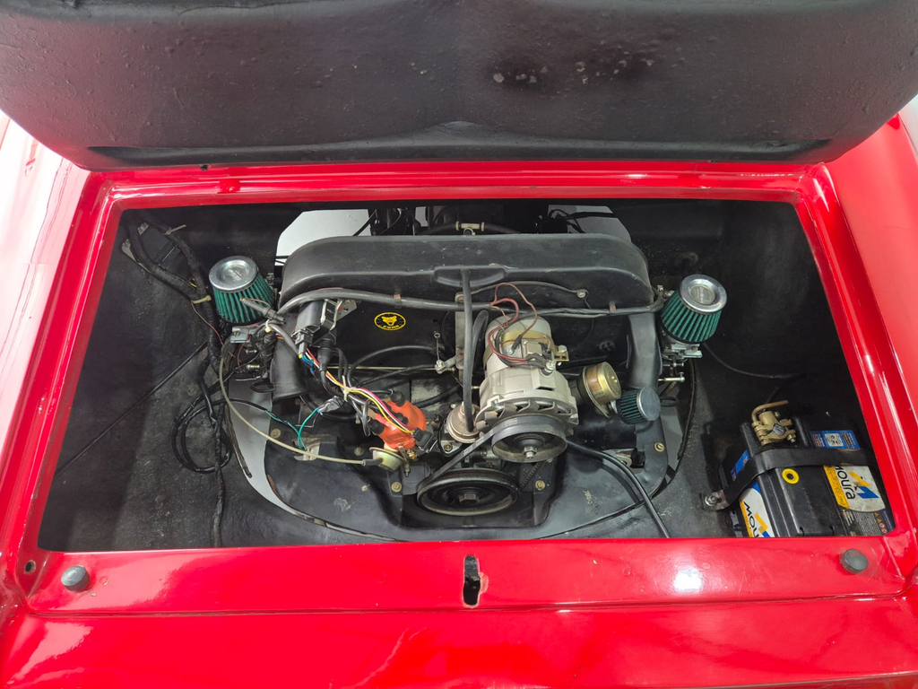 Volkswagen PUMA Vermelho
