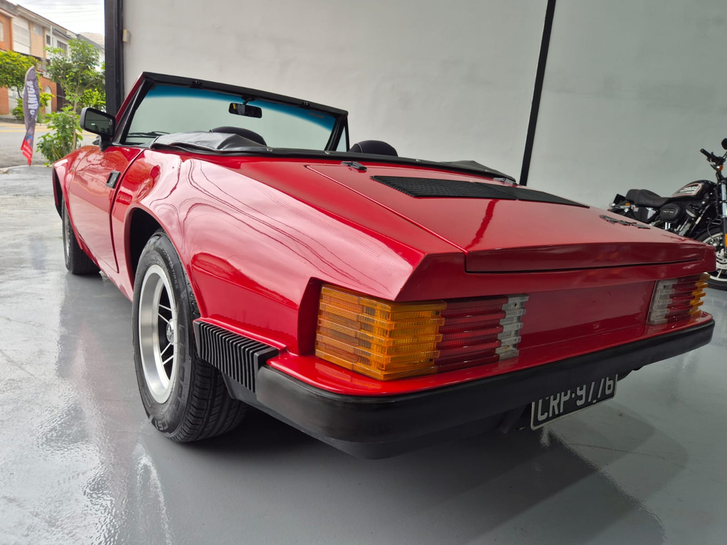 Volkswagen PUMA Vermelho