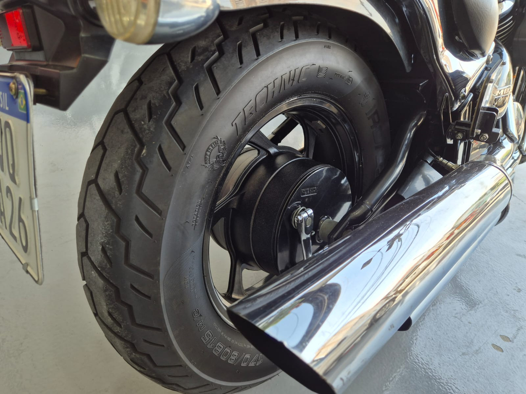 Suzuki BOULEVARD Preto