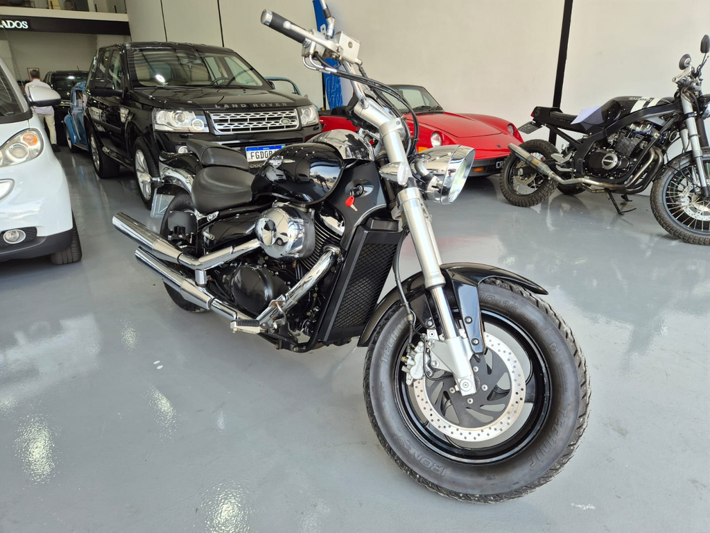 Suzuki BOULEVARD Preto