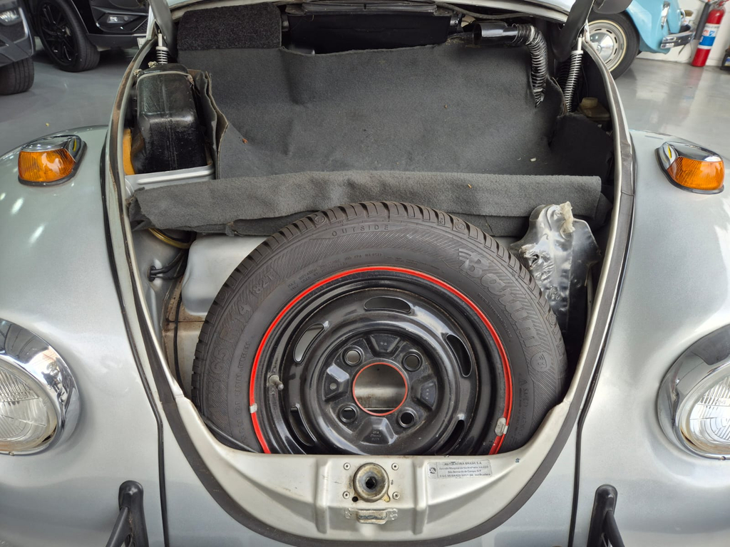 Volkswagen Fusca Cinza