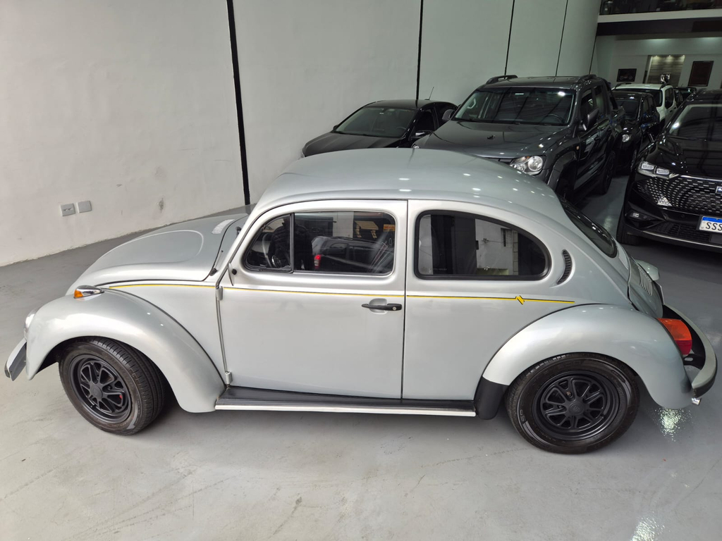 Volkswagen Fusca Cinza