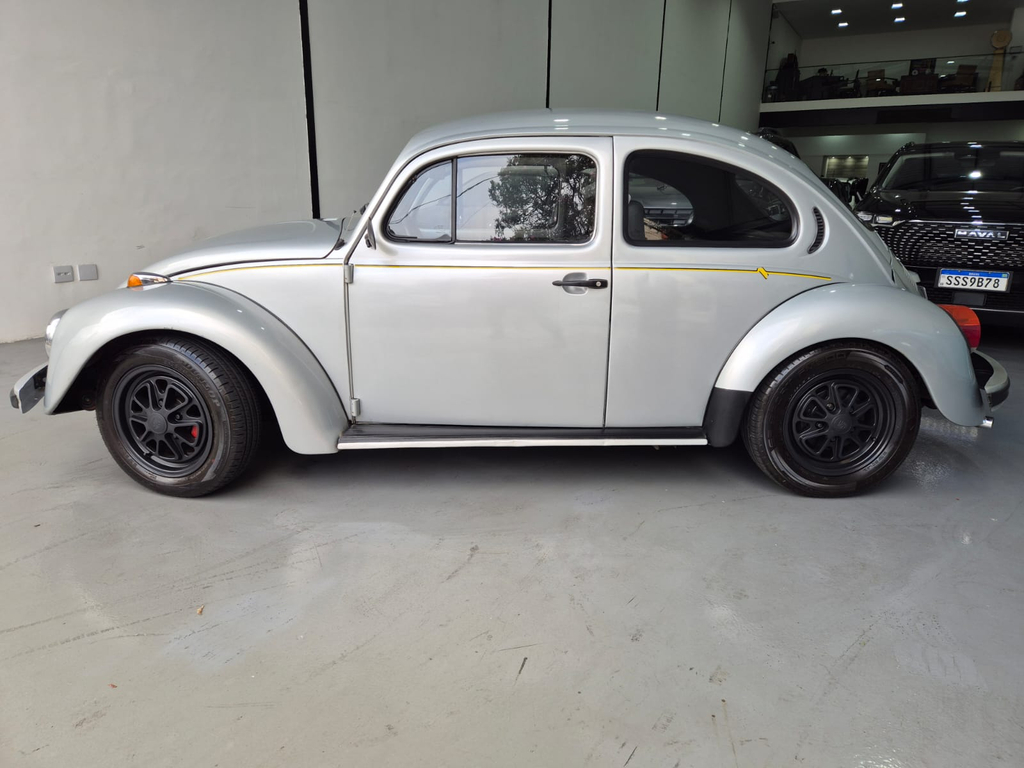 Volkswagen Fusca Cinza