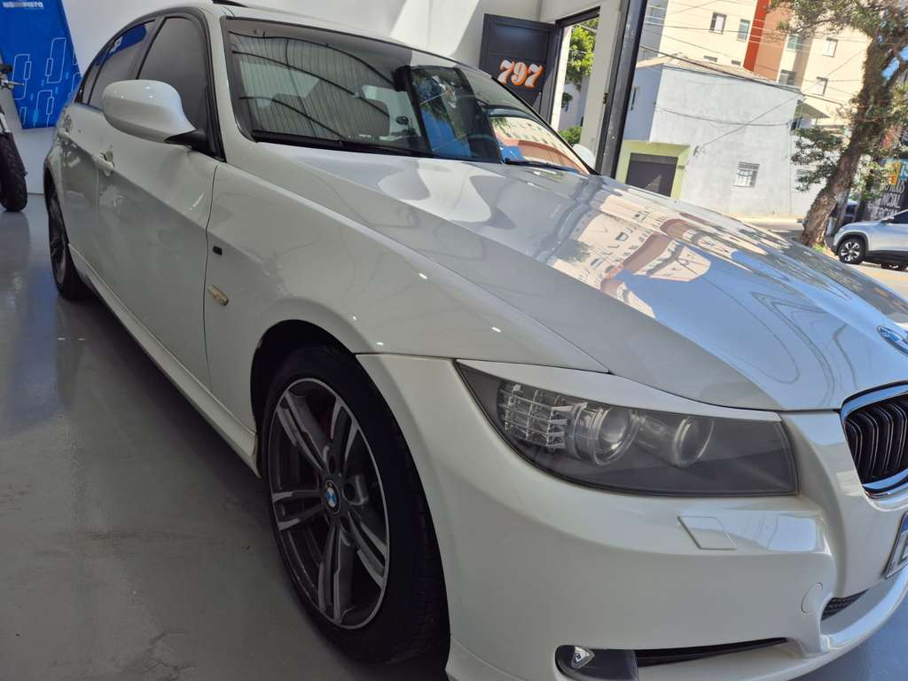 BMW 325iA Branco