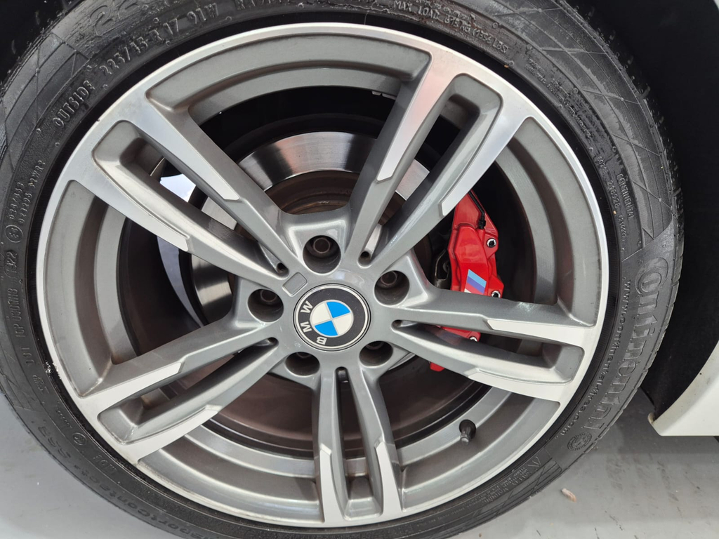 BMW 325iA Branco