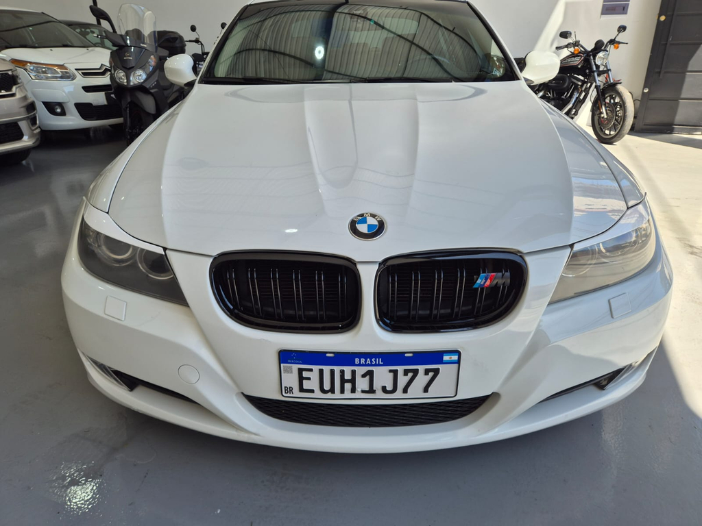 BMW 325iA Branco