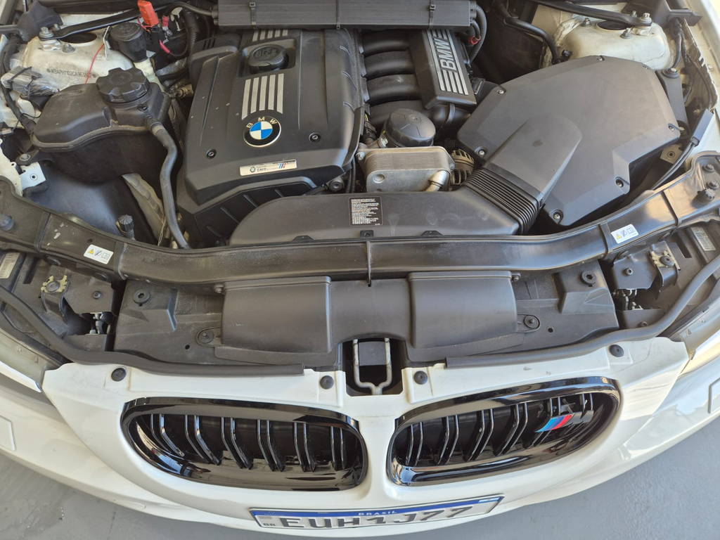 BMW 325iA Branco