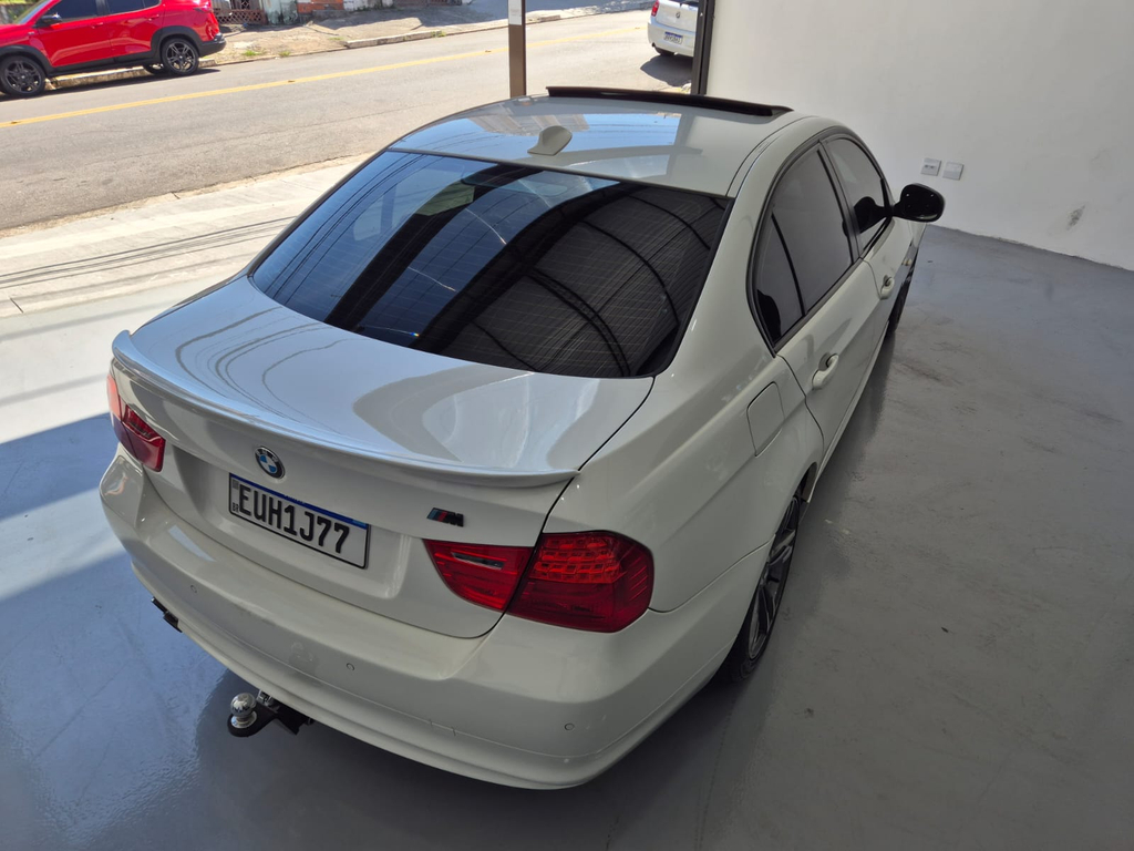 BMW 325iA Branco