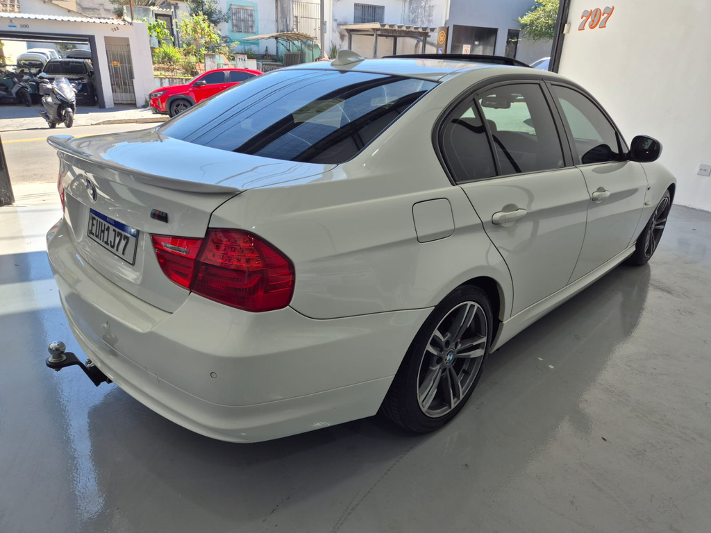 BMW 325iA Branco