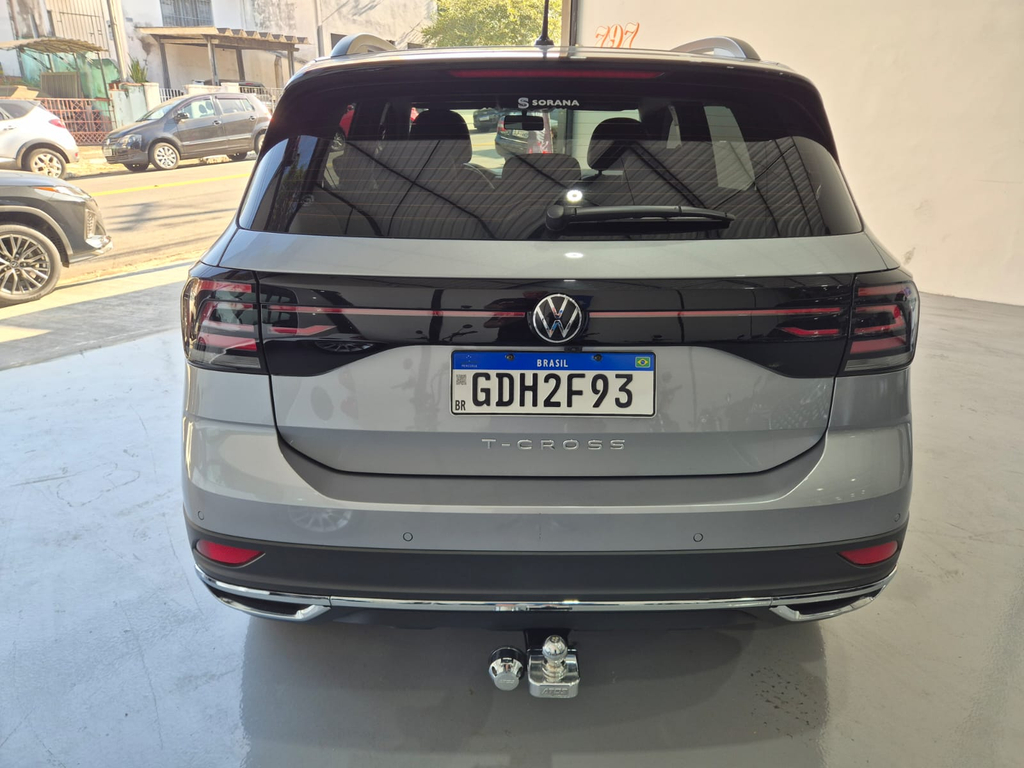 Volkswagen T-Cross Prata