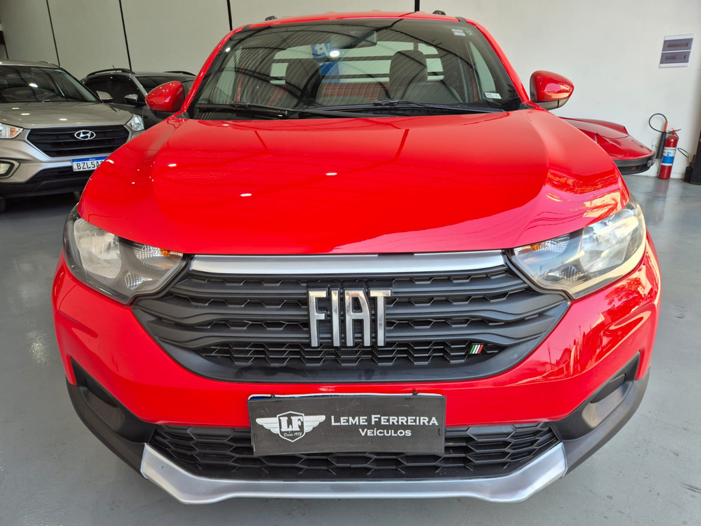 Fiat Strada Vermelho