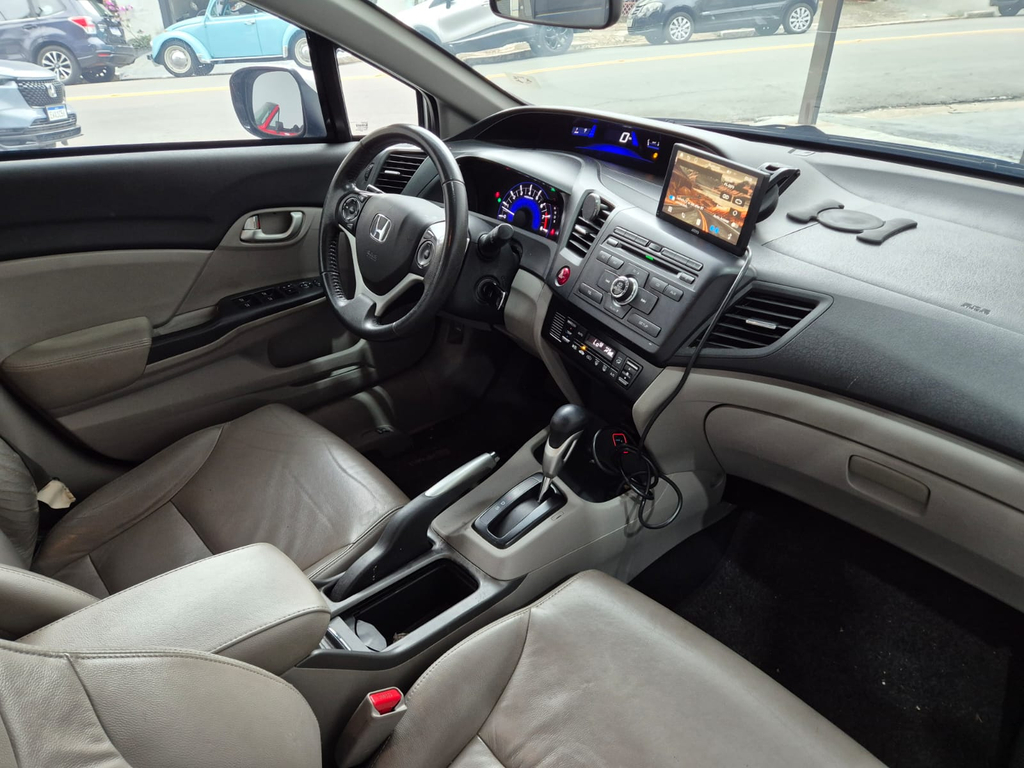 Honda Civic Sedan Prata