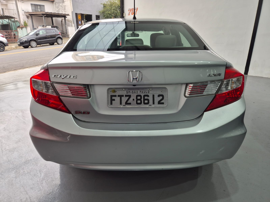 Honda Civic Sedan Prata