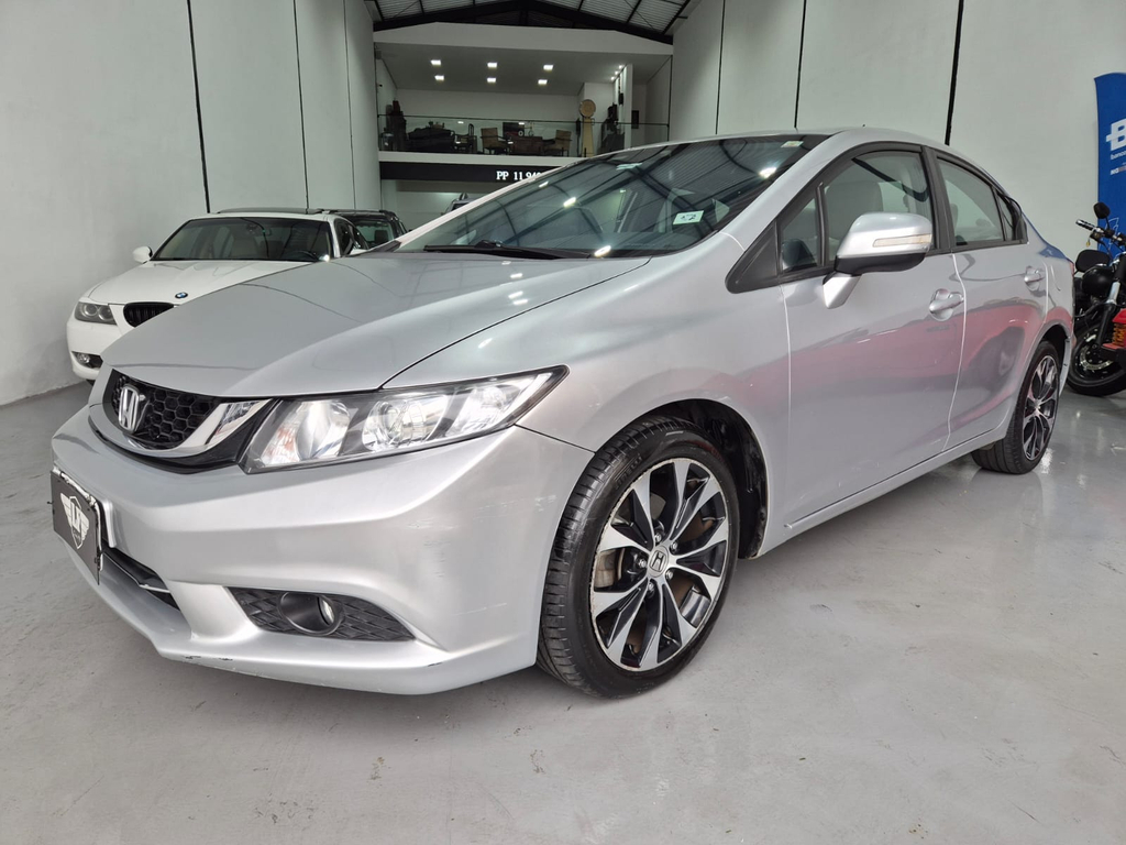 Honda Civic Sedan Prata