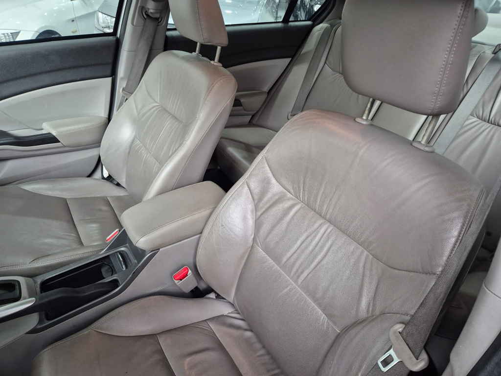 Honda Civic Sedan Prata