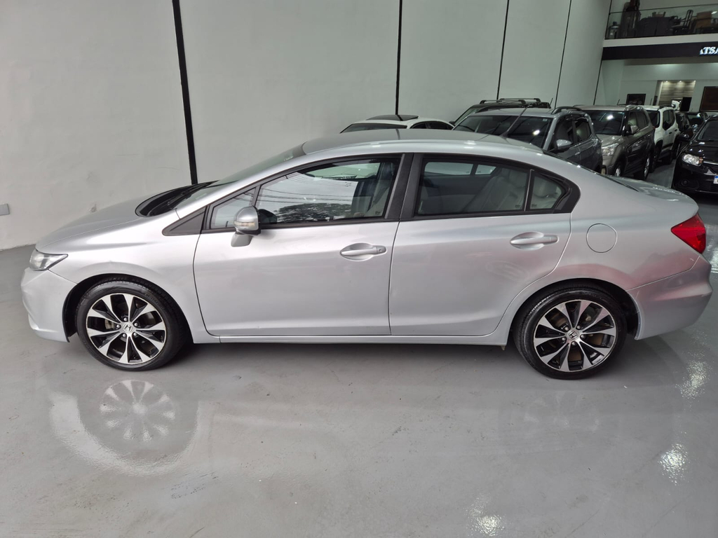 Honda Civic Sedan Prata