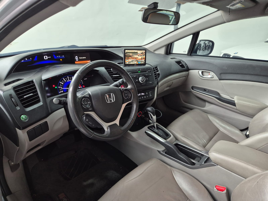 Honda Civic Sedan Prata