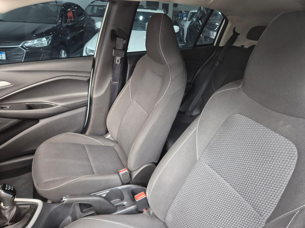 Chevrolet Onix Branco