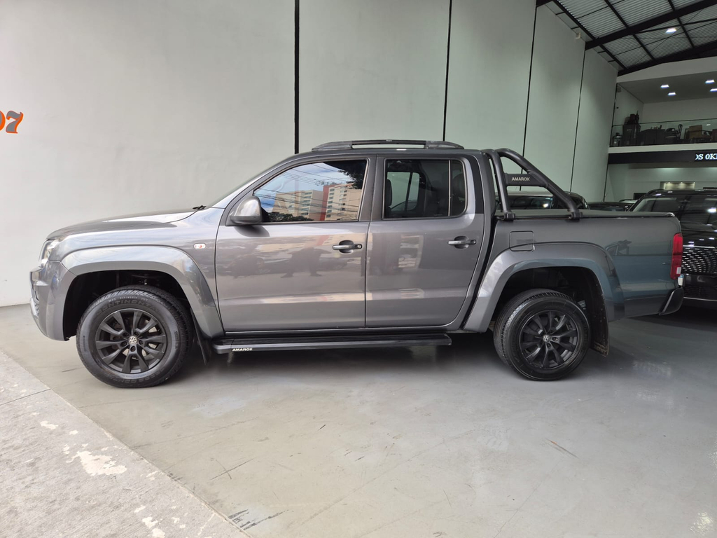 Volkswagen Amarok Cinza