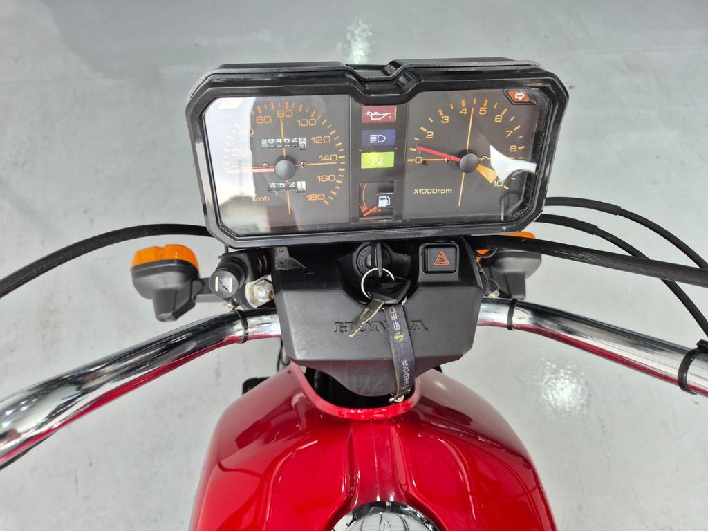 Honda CB 450 Vermelho