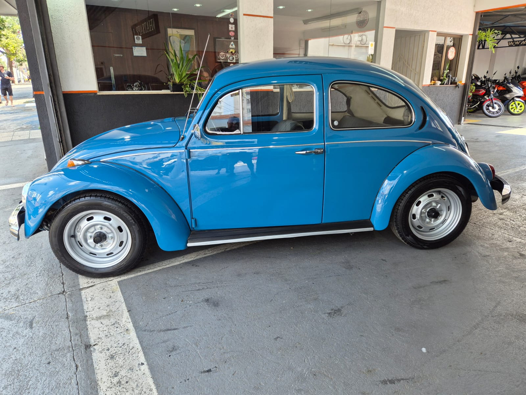 Volkswagen Fusca Azul