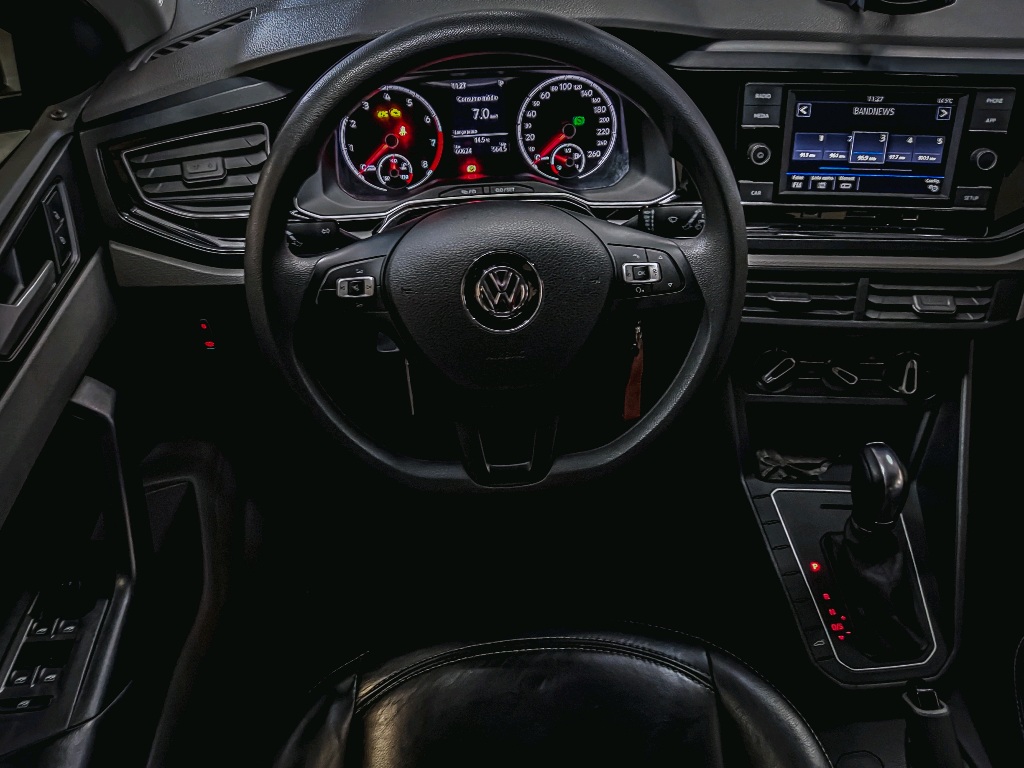 Volkswagen Polo Hatch Prata