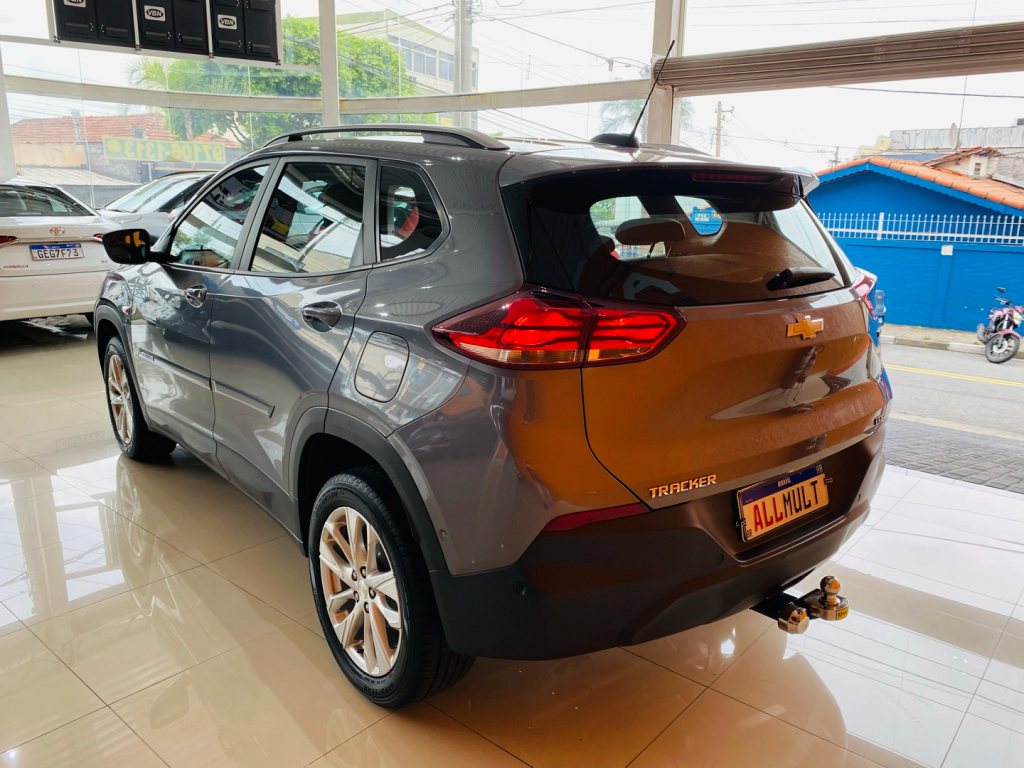 Chevrolet Tracker Cinza