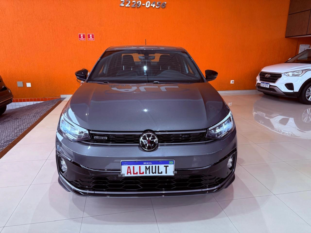 Volkswagen Virtus Cinza