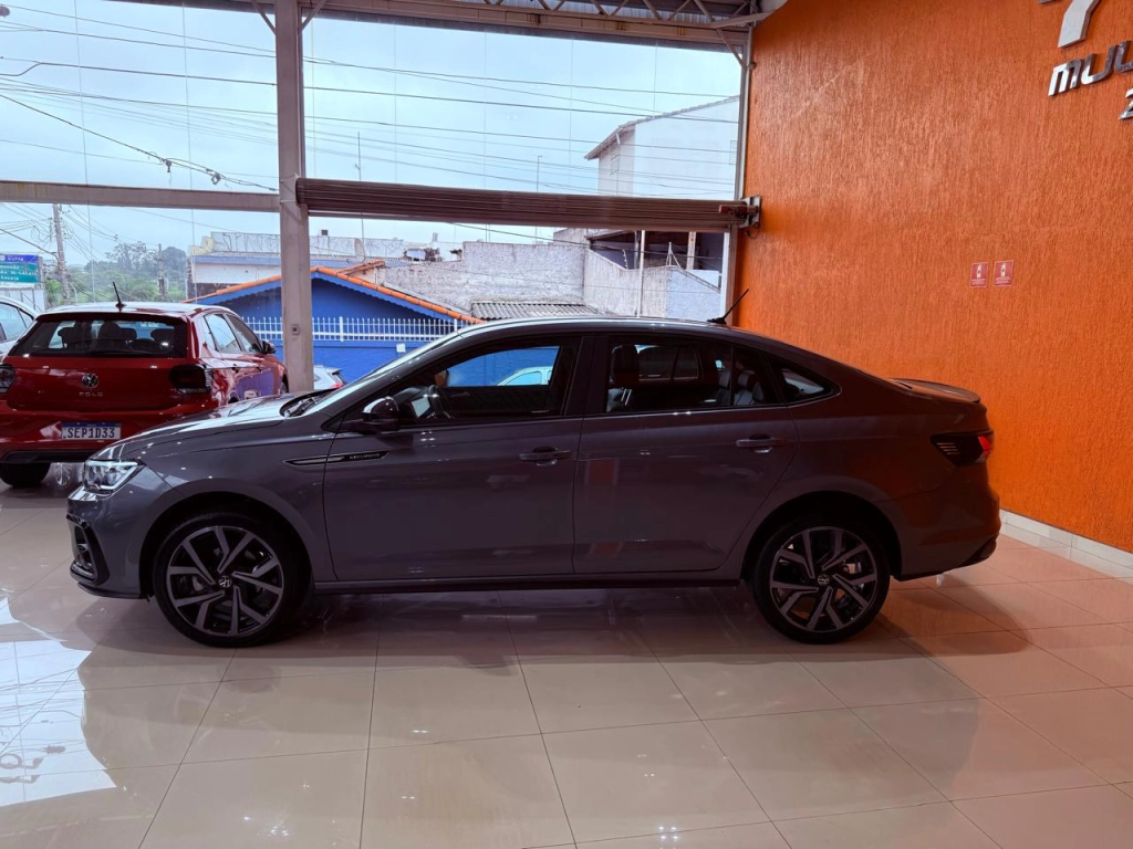 Volkswagen Virtus Cinza