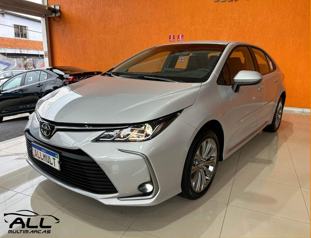 Toyota Corolla Prata