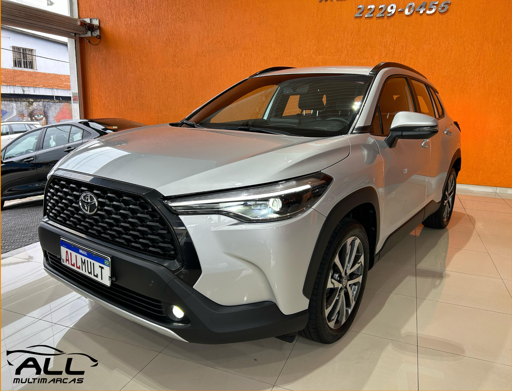 Toyota Corolla Cross Prata