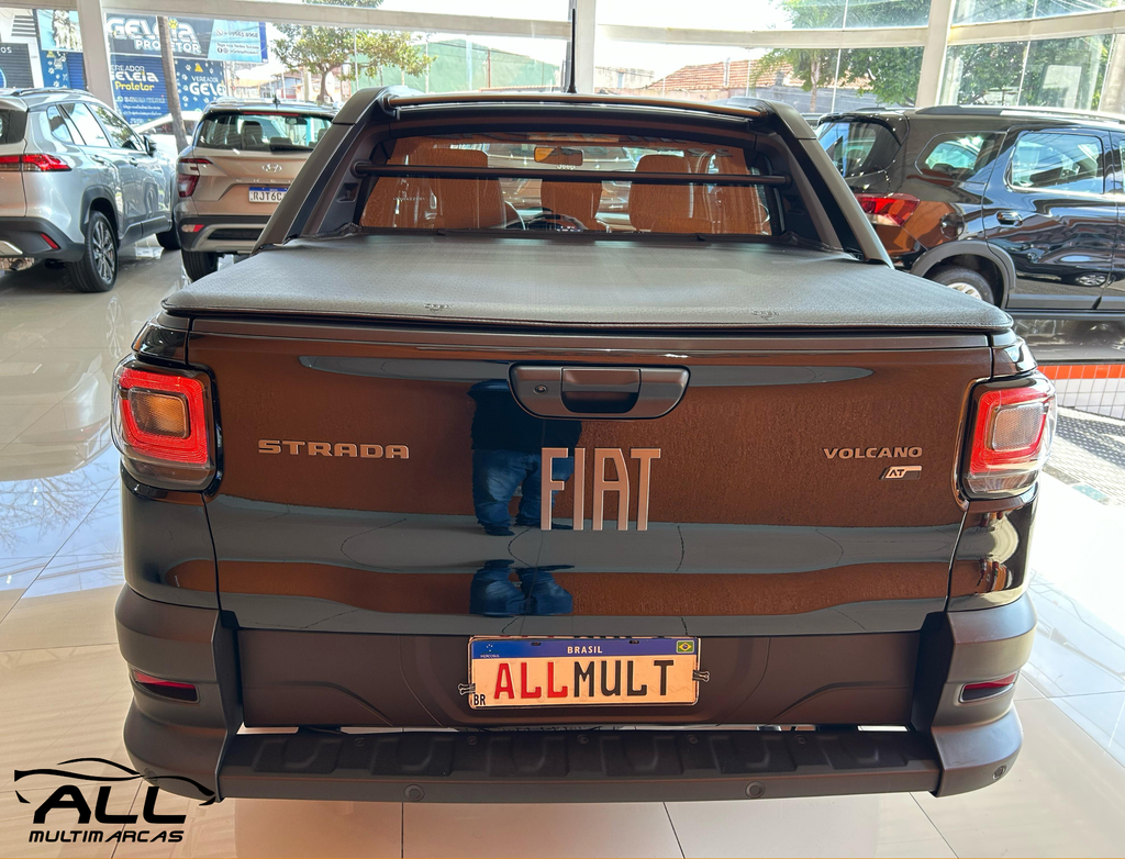 Fiat Strada Preto